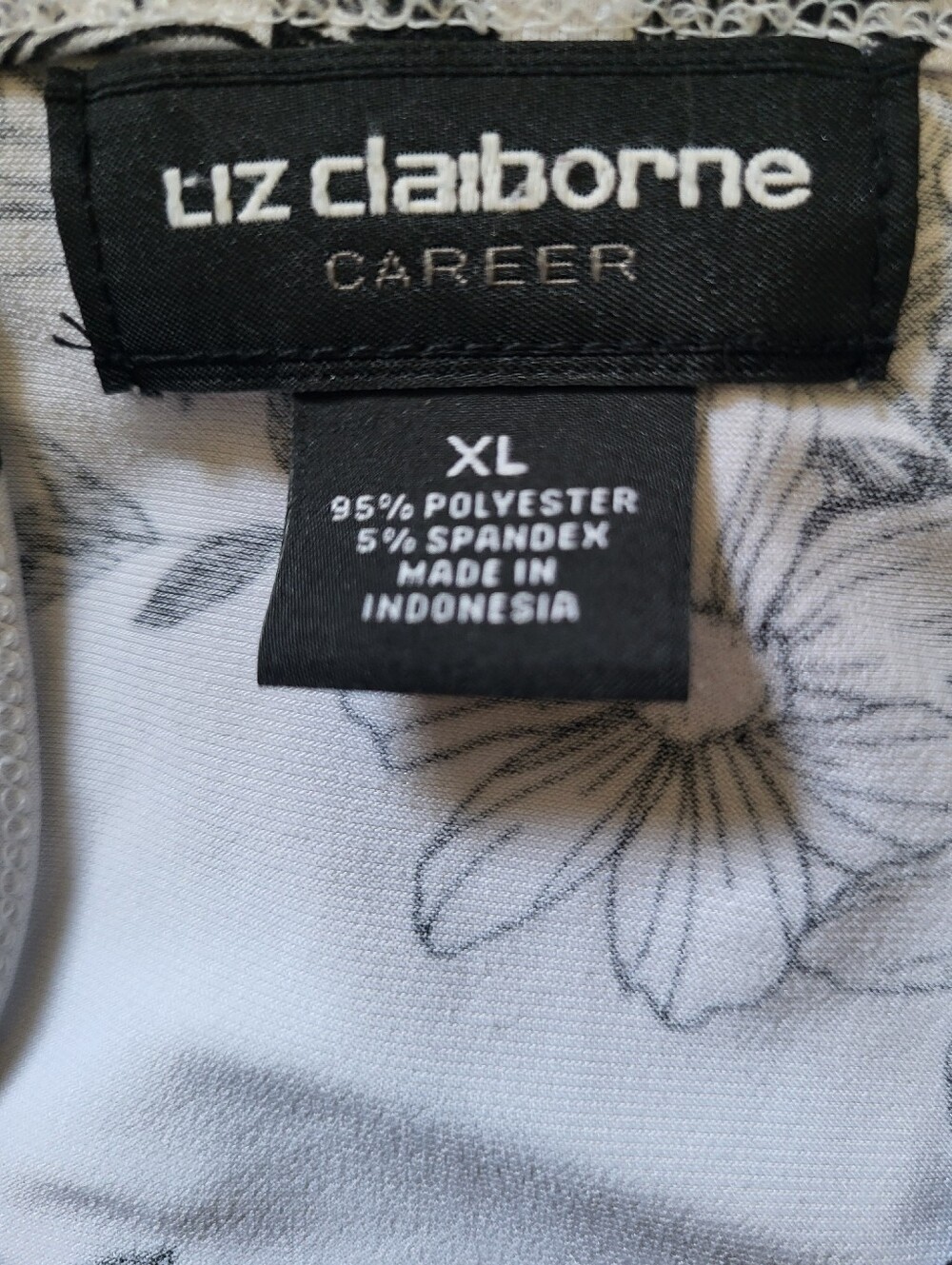 Liz Claiborne Floral Scoop Neck Top Black/White sz XL - Picture 3 of 4